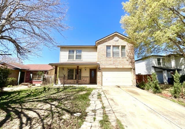 3-bedroom rental at 7623 Branston in San Antonio, TX — photo 2