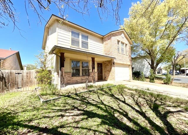 3-bedroom rental at 7623 Branston in San Antonio, TX — photo 4