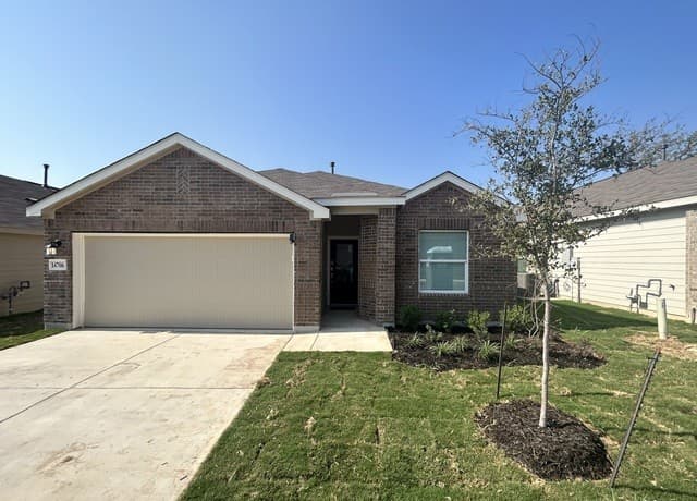 4-bedroom rental at 14706 Somerset Mill in San Antonio TX