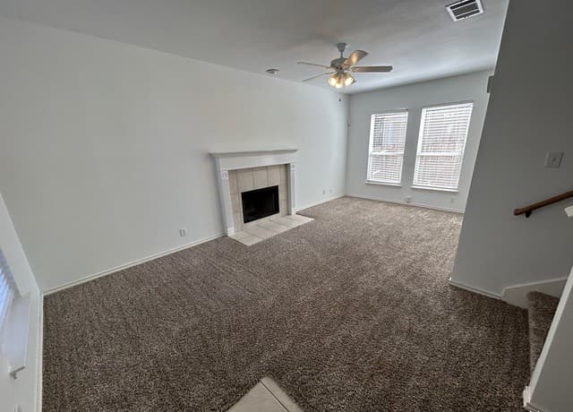 4-bedroom rental at 166 Red Hawk Rdg in San Antonio, TX — photo 3