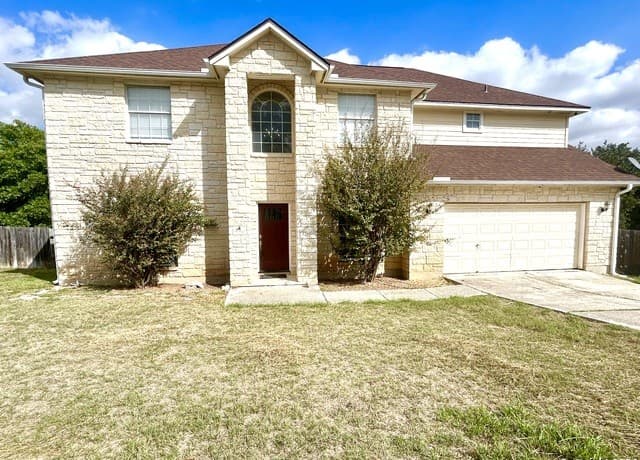 4-bedroom rental at 215 River Bluff in Castroville TX