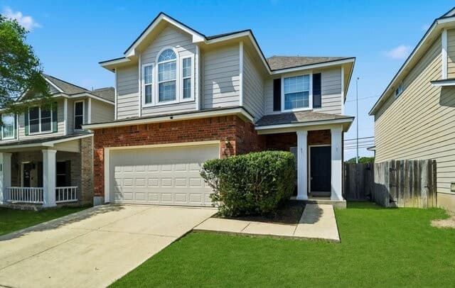 3-bedroom rental at 21827 Goldcrest Run in San Antonio, TX — photo 3