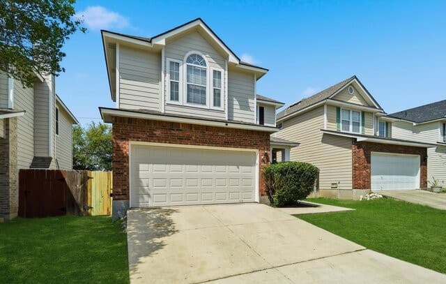 3-bedroom rental at 21827 Goldcrest Run in San Antonio, TX — photo 4
