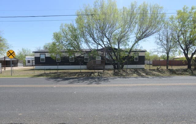4-bedroom rental at 13598 Old Frio City in Lytle TX