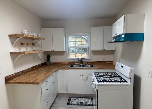 3-bedroom rental at 542 Drake in San Antonio, TX — photo 4