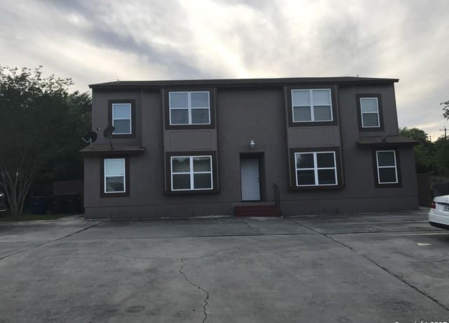 2-bedroom rental at 1403 Loma Alto Unit 3 in San Antonio TX