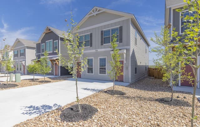2-bedroom rental at 7126 Magnolia Crk Unit 201 in San Antonio TX