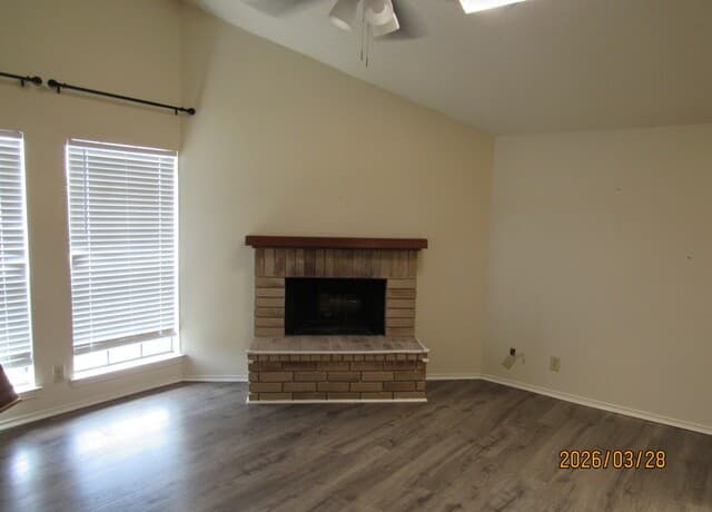 2-bedroom rental at 12402 Autumn Vista Unit C in San Antonio, TX — photo 2