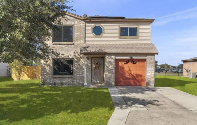 3-bedroom rental at 3315 Glacier Lake in San Antonio, TX — photo 2