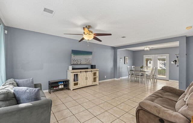 3-bedroom rental at 3315 Glacier Lake in San Antonio, TX — photo 5