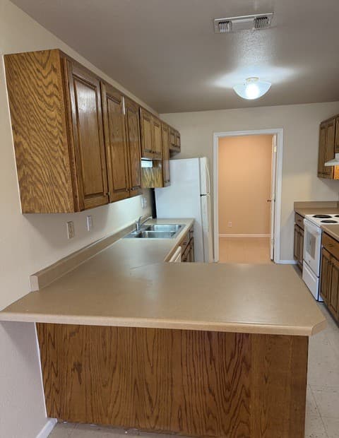 2-bedroom rental at 212 Schriewer Unit 201 in Poth, TX — photo 3