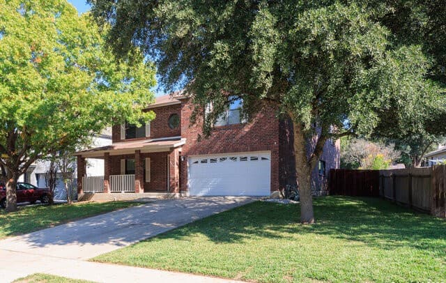 3-bedroom rental at 8619 Park Olympia in Universal City, TX — photo 3