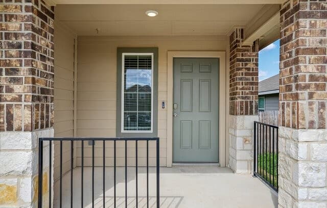 3-bedroom rental at 15419 Puffins in San Antonio, TX — photo 3