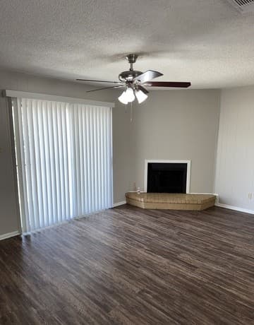 3-bedroom rental at 5015 David Scott in Kirby, TX — photo 5