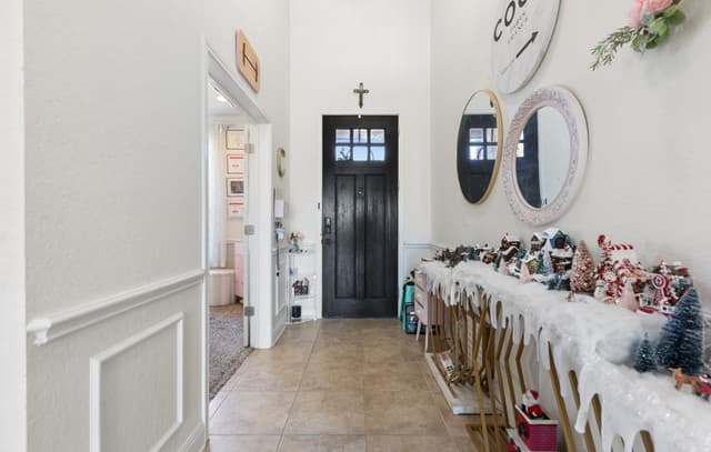 4-bedroom rental at 13810 Silas Crk in San Antonio, TX — photo 5