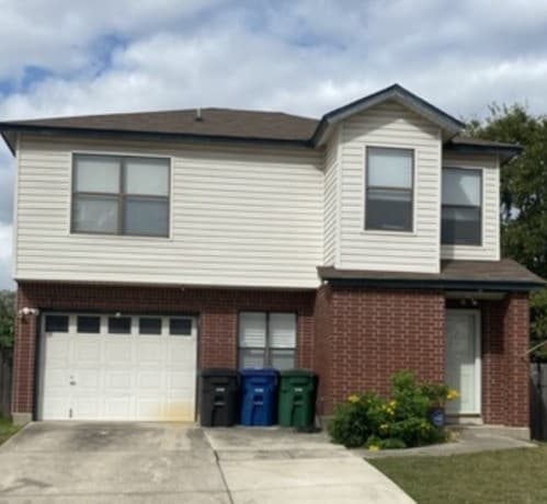 3-bedroom rental at 8962 Branding in San Antonio TX