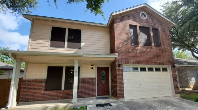 3-bedroom rental at 7767 Alverstone Way in San Antonio, TX — photo 2