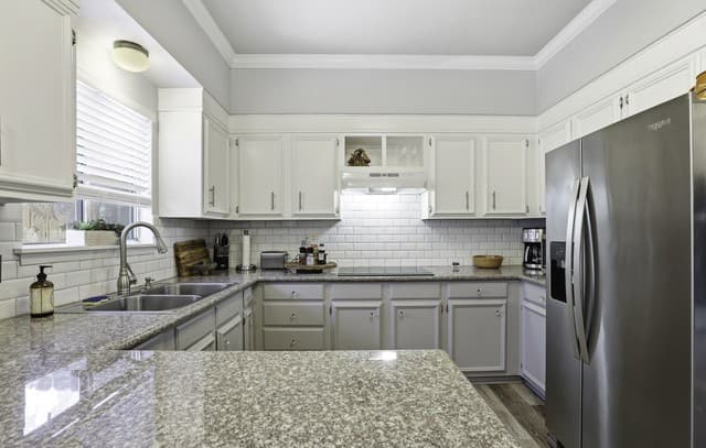 3-bedroom rental at 3678 UNIT 103 Hidden Dr. Unit 103 in San Antonio, TX — photo 3