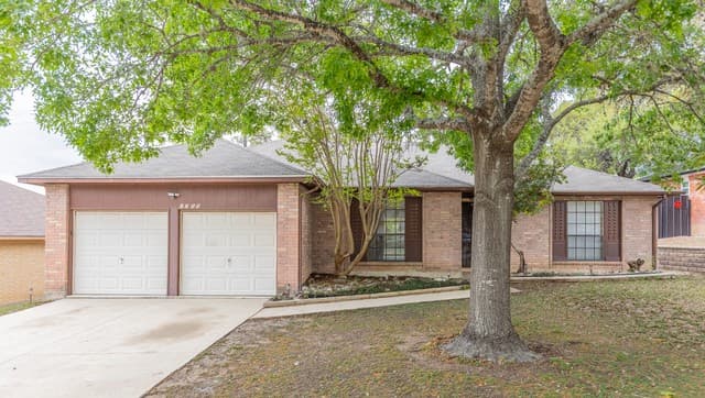 3-bedroom rental at 7750 Crooked Road in San Antonio TX