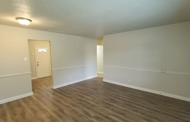 4-bedroom rental at 119 Knollwood in San Antonio, TX — photo 4