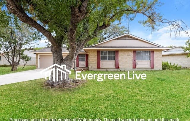 3-bedroom rental at 6610 Carrie in San Antonio, TX — photo 1