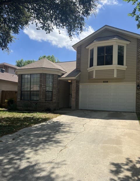 4-bedroom rental at 9358 Village Lance in San Antonio TX