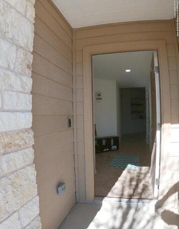 4-bedroom rental at 713 Brown Thrasher in San Antonio, TX — photo 5