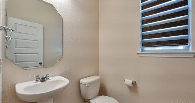 4-bedroom rental at 2514 Castello Way in San Antonio, TX — photo 5