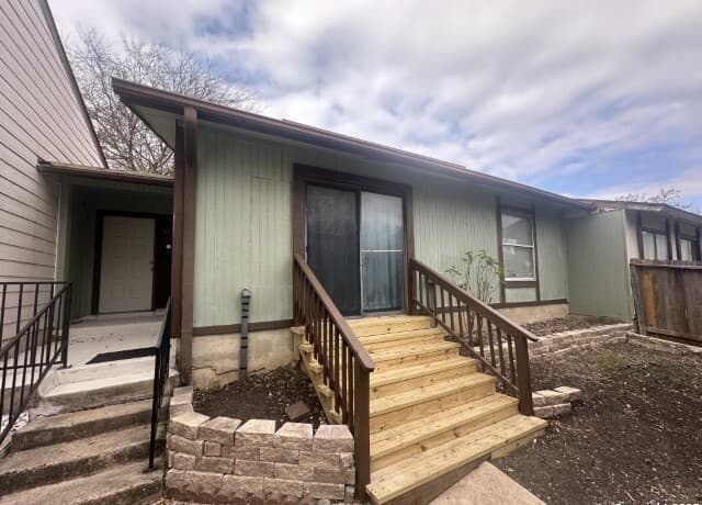 2-bedroom rental at 1325 Bitterlake in San Antonio TX
