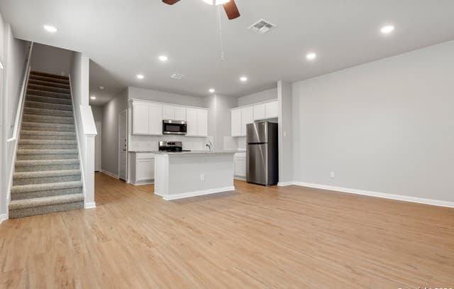 3-bedroom rental at 3929 Abbott Pass Unit 101 in St Hedwig, TX — photo 3