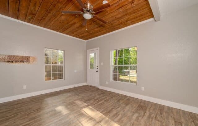 1-bedroom rental at 116 Cornell in San Antonio, TX — photo 2