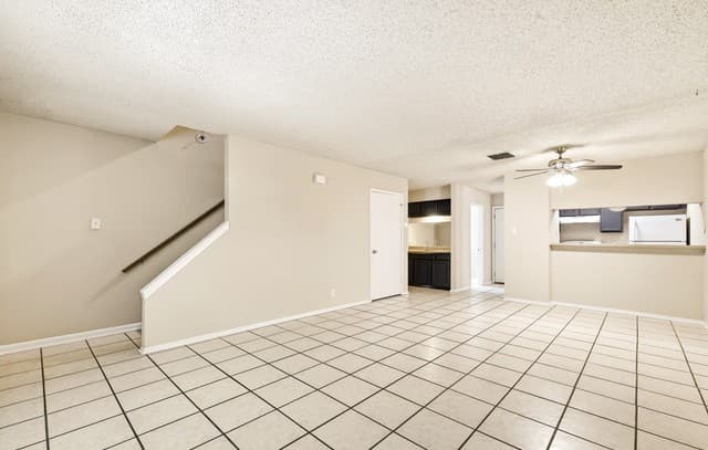 2-bedroom rental at 4927 Ty Terrace Unit 3 in San Antonio, TX — photo 4