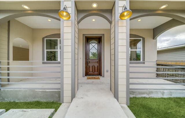 3-bedroom rental at 218 Shenandoah in San Antonio, TX — photo 3