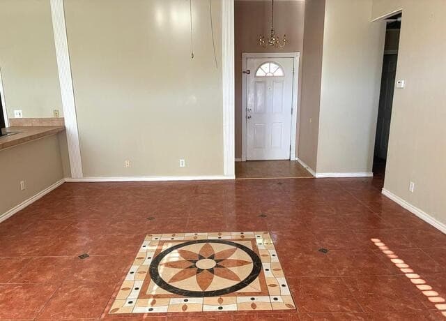 3-bedroom rental at 7114 E Elm Trail in San Antonio, TX — photo 5