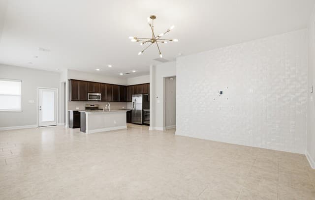 3-bedroom rental at 12139 Casparis in San Antonio, TX — photo 4