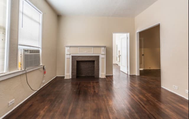 1-bedroom rental at 329 Huisache Unit 1,3 in San Antonio, TX — photo 4