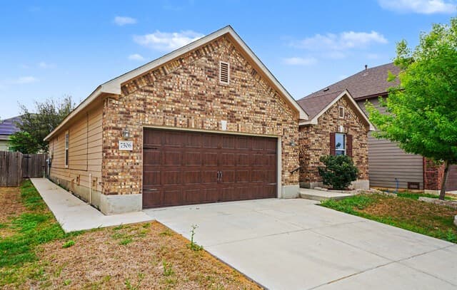 3-bedroom rental at 7506 Copper Cove in Converse, TX — photo 3
