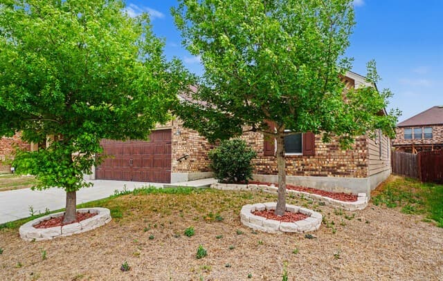 3-bedroom rental at 7506 Copper Cove in Converse, TX — photo 5