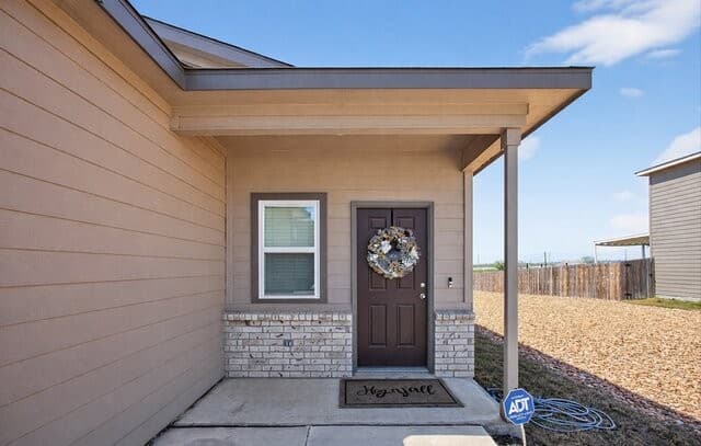3-bedroom rental at 7303 Tradinghouse in San Antonio, TX — photo 4