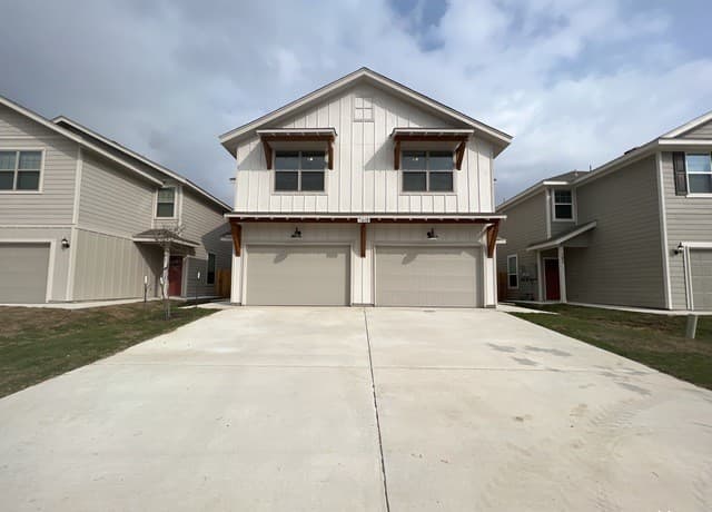 3-bedroom rental at 7618 Agave Bend Unit 101 in San Antonio TX