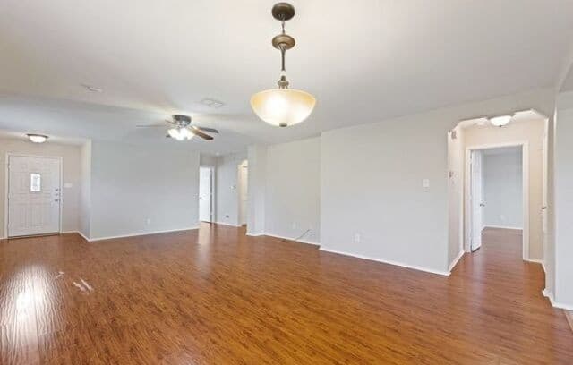 3-bedroom rental at 160 Kaylee Chase in Cibolo, TX — photo 5