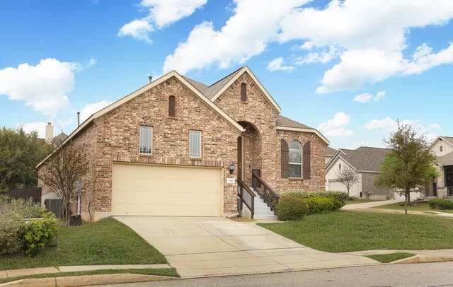 3-bedroom rental at 7903 Anza Run in Boerne, TX — photo 3