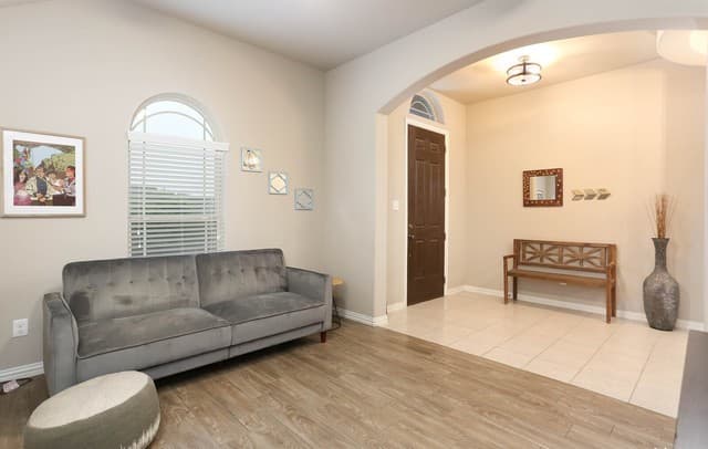 3-bedroom rental at 7903 Anza Run in Boerne, TX — photo 5