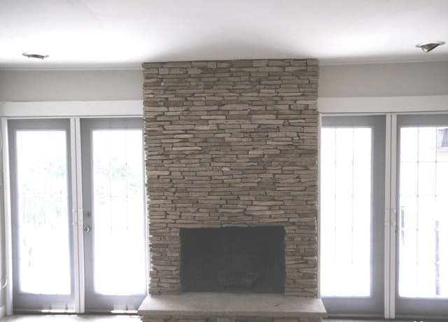 2-bedroom rental at 8030 Broadway Unit 102E in San Antonio, TX — photo 4