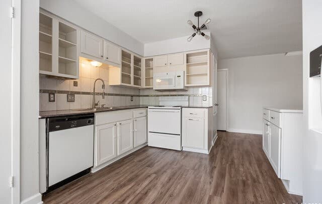 3-bedroom rental at 7711 Callaghan Rd Unit 104 in San Antonio, TX — photo 3