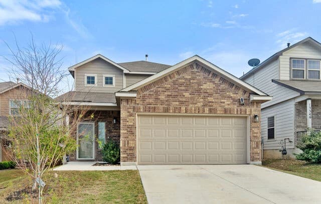 4-bedroom rental at 13550 Lily Lane in St Hedwig TX