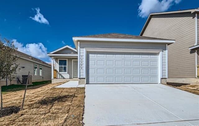 3-bedroom rental at 13922 Wool Park in San Antonio TX