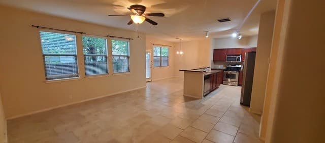 3-bedroom rental at 8507 Pecan Cross in San Antonio, TX — photo 3