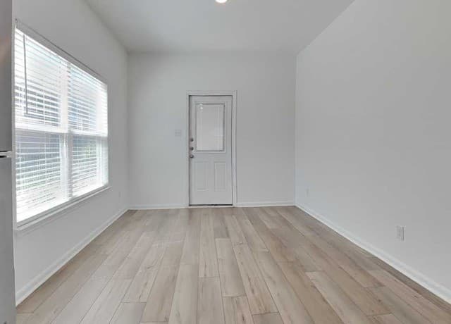 4-bedroom rental at 10830 Quinn in San Antonio, TX — photo 4