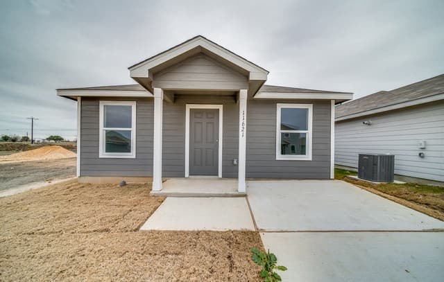 4-bedroom rental at 11621 Dog Rose in Converse TX